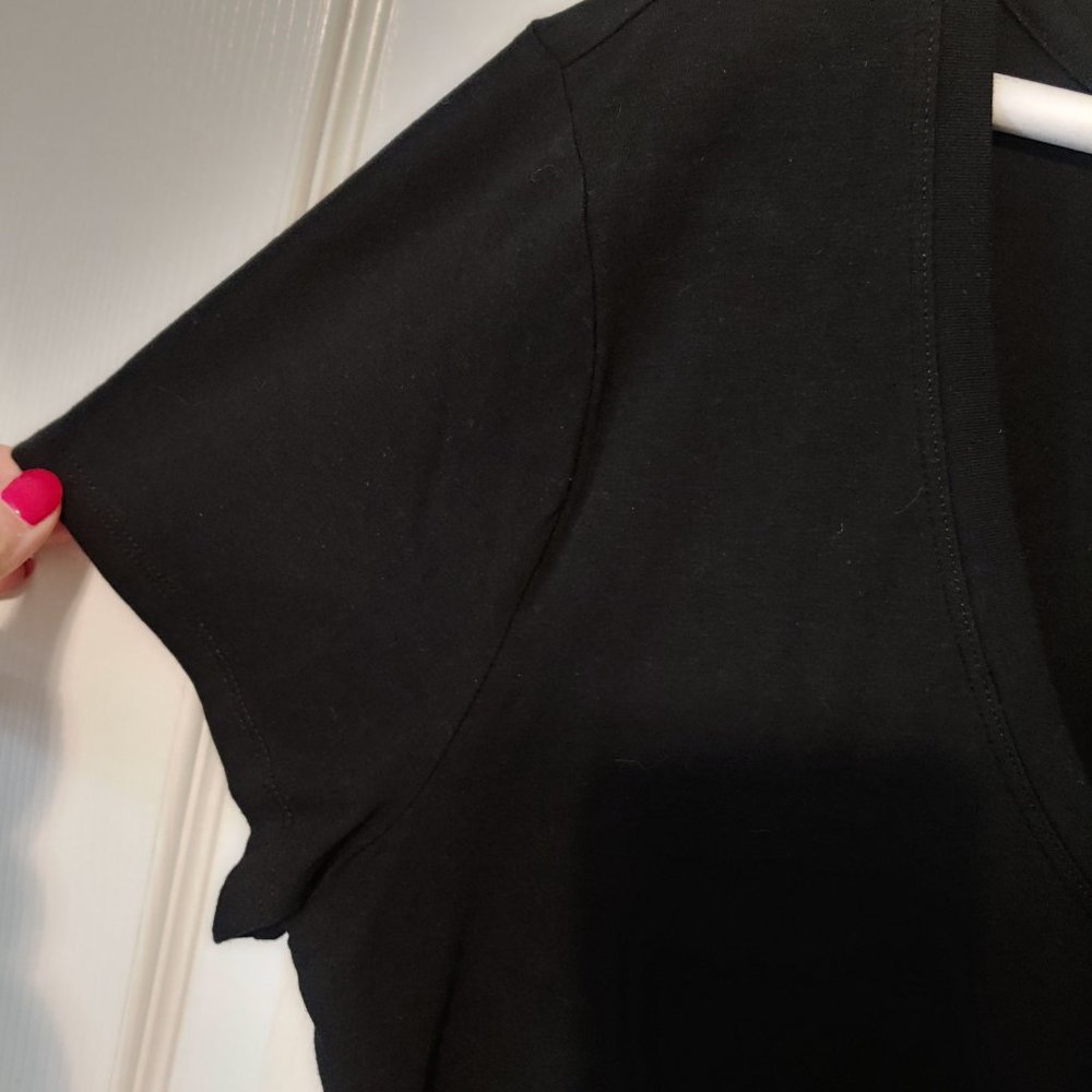Black basic top - Picture 3 of 9